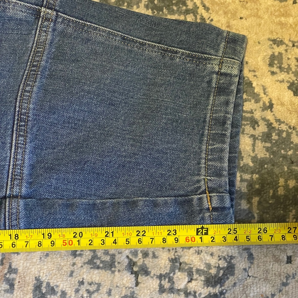 Everlane Classic Blue Jeans - Picture 10 of 10
